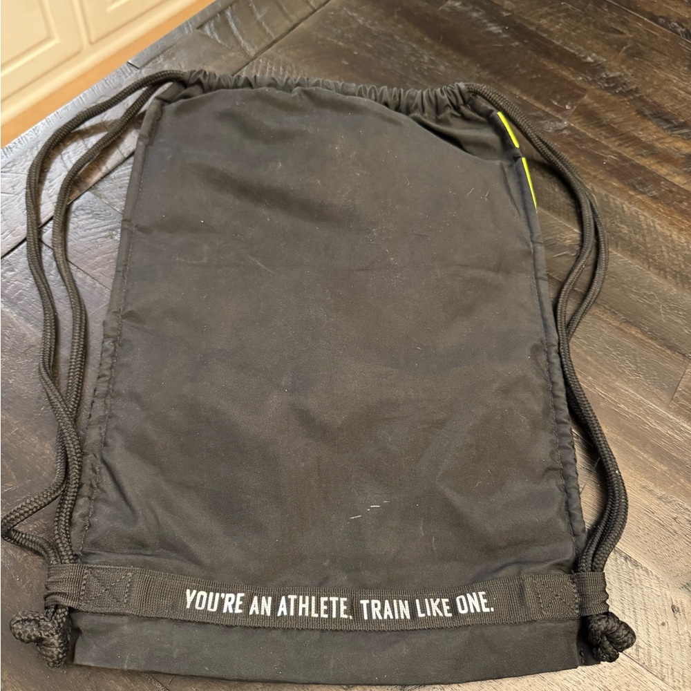 2 Nike Drawstring Gym Sacks - Picture 10 of 12